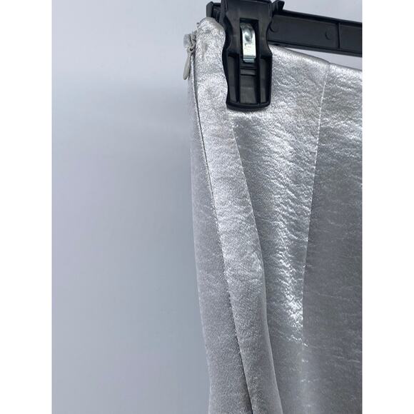 H&M Women's Silver Metallic Ruffle-Hem Mini Skirt SZ 6 - Picture 3 of 11
